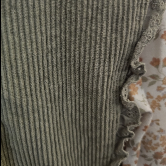 Daisy Fuentes Green Matching Set with Cuoduroy Dress Floral Long Sleeve Tee - Picture 9 of 13